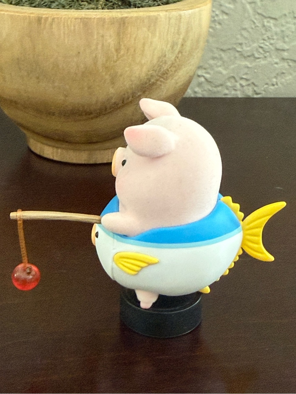 Caturday Lulu the Piggy- Fishing - Picture 5 of 7